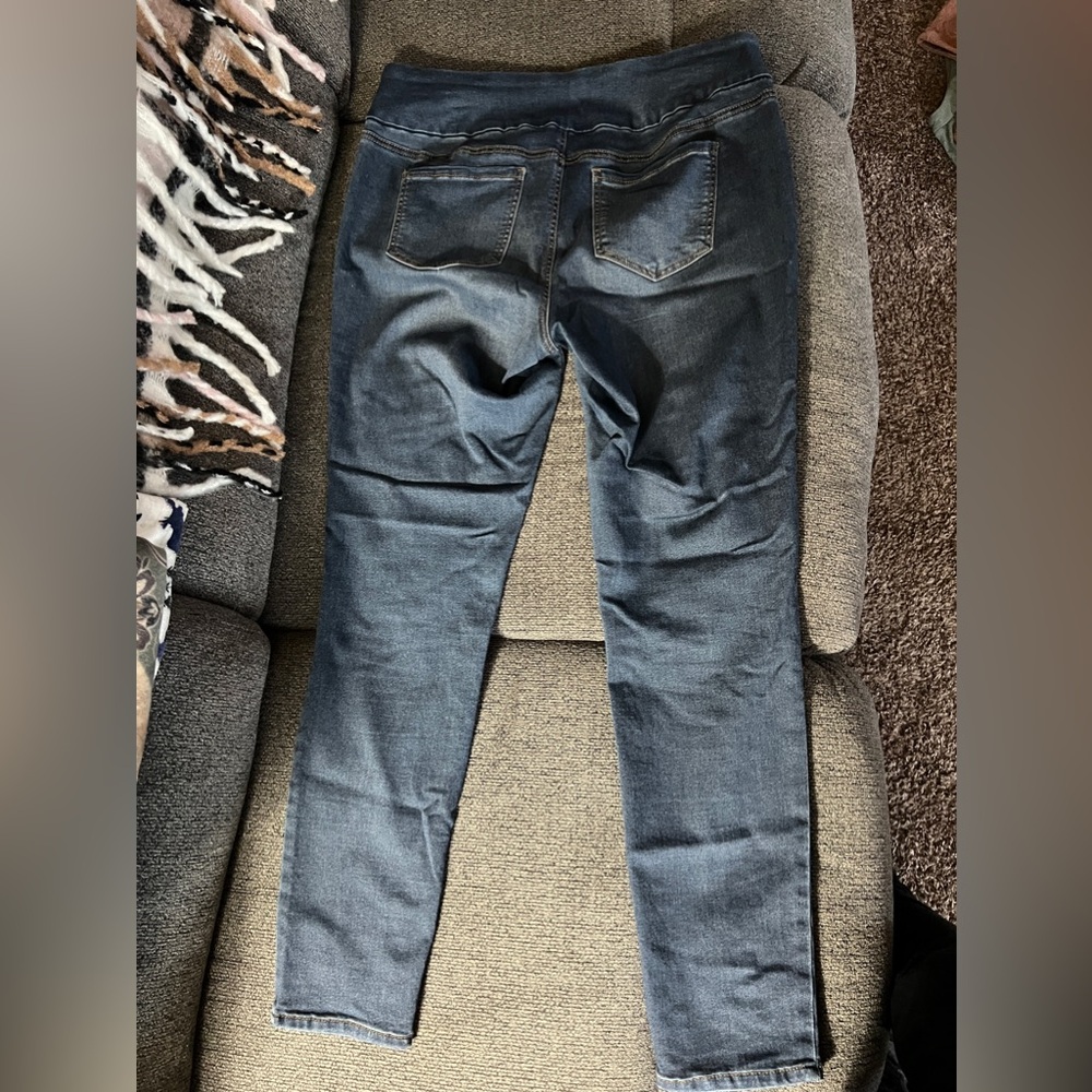 Blue High-Waisted Skinny Jeans